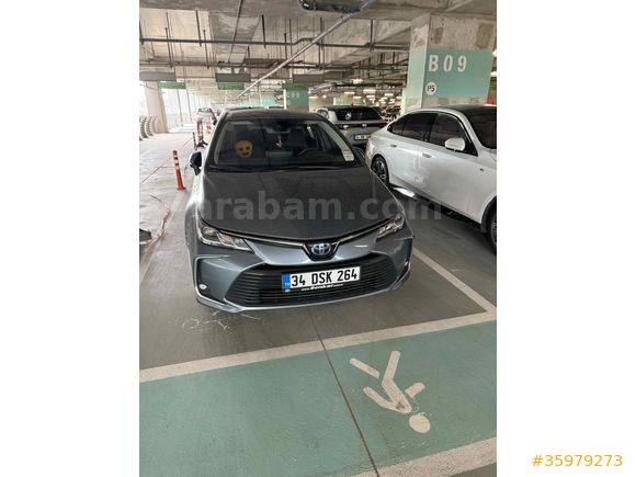 Sahibinden Toyota Corolla 1.8 Hybrid Dream 2021 Model 