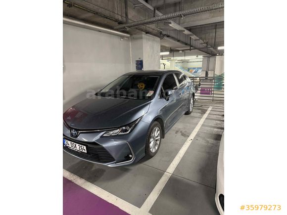 Sahibinden Toyota Corolla 1.8 Hybrid Dream 2021 Model 
