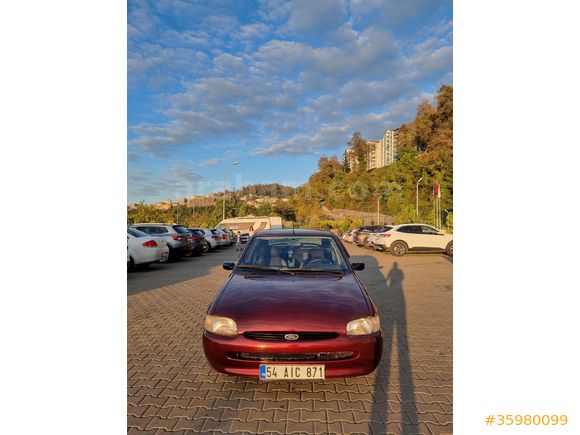 Sahibinden Ford Escort 1.6 CLX 1995 Model