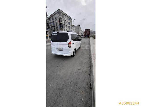 Sahibinden Ford Tourneo Courier 1.5 TDCi Titanium Plus 2020 Model