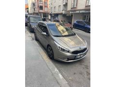 acil Sahibinden Kia Ceed 1.6 CRDi Premium 2013 Model 