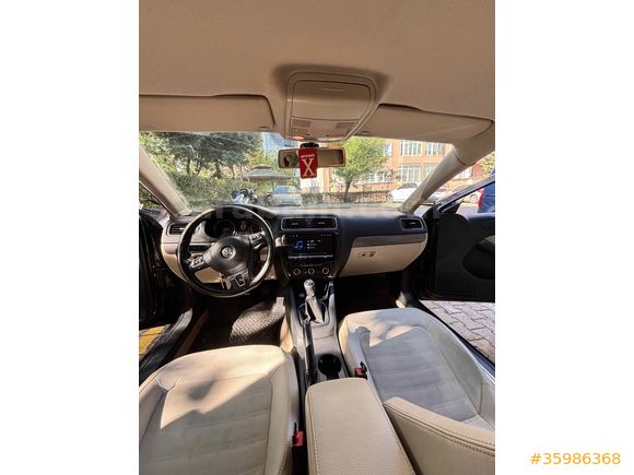  Volkswagen Jetta 1.6 TDi Comfortline 2012 Model 