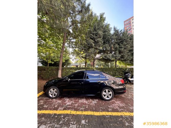  Volkswagen Jetta 1.6 TDi Comfortline 2012 Model 
