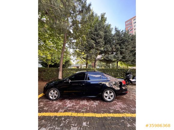  Volkswagen Jetta 1.6 TDi Comfortline 2012 Model 