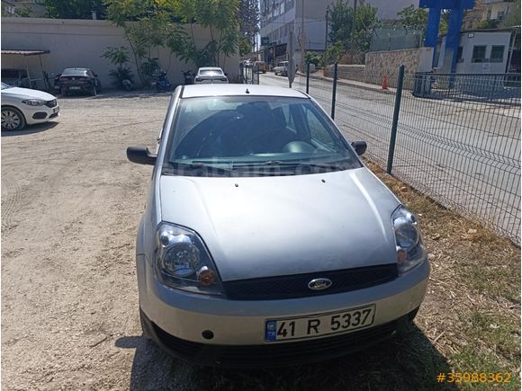 Sahibinden Ford Fiesta 1.4 TDCi Comfort 2005 Model