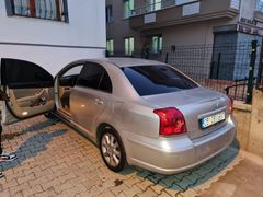 3.Sahibinden Toyota Avensis 1.6 Elegant 2004 Model