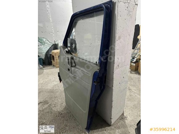 TRANSPORTER T4 SAĞ ÖN KAPI DOLU