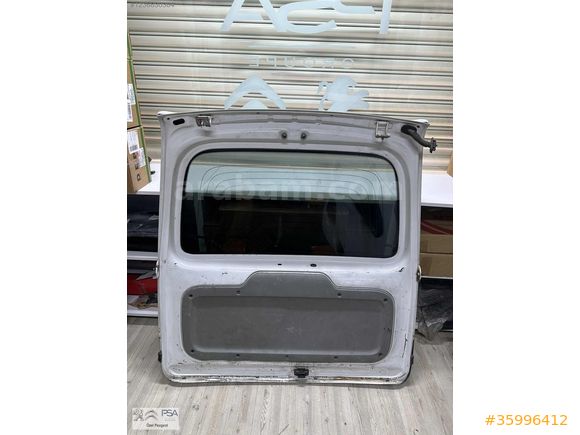 KANGOO DOLU BAGAJ KAPAĞI
