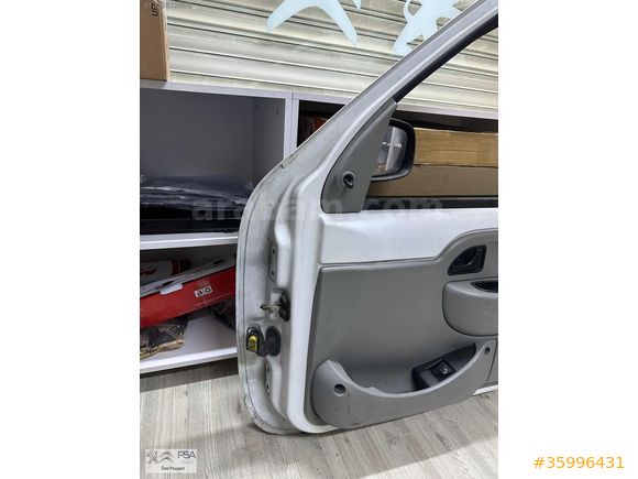 KANGOO SAĞ ÖN DOLU KAPI