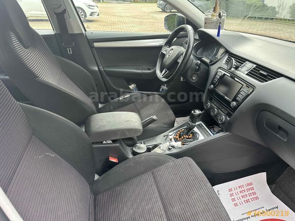 SKODA OCTAVİA STYLE 1.6 TDI 110 PS DSG PANORAMİK SUNROOF
