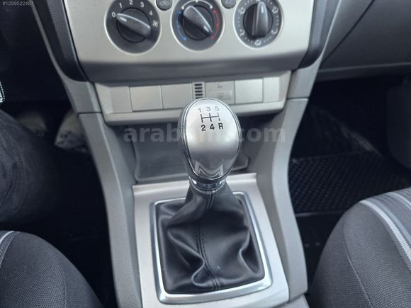 2010 FORD FOCUS 1.6 TREND 115 HP 12,500 KM