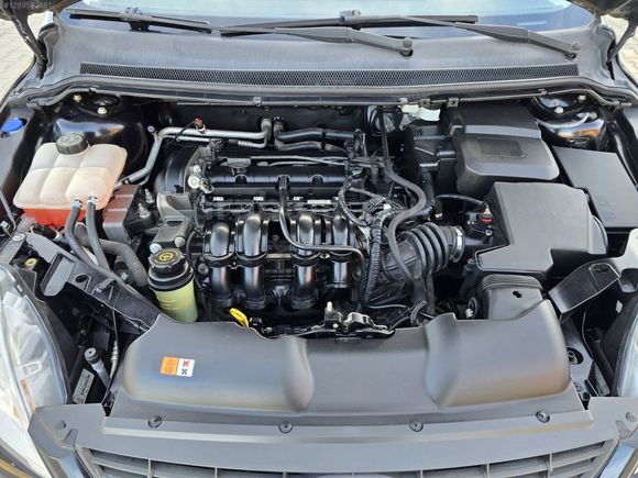 2010 FORD FOCUS 1.6 TREND 115 HP 12,500 KM