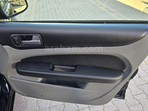 2010 FORD FOCUS 1.6 TREND 115 HP 12,500 KM