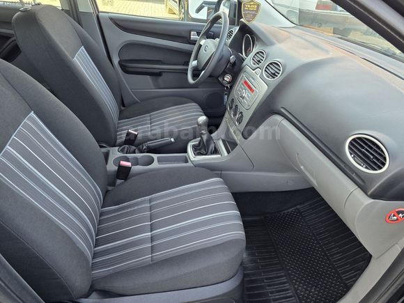 2010 FORD FOCUS 1.6 TREND 115 HP 12,500 KM