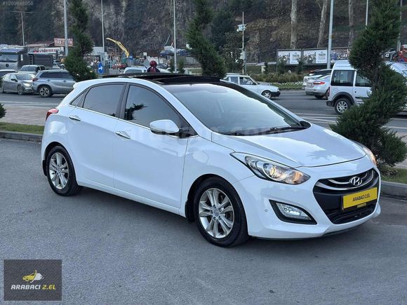 ARABACI 2.ELDEN HYUNDAİ İ30 ELİTE CAM TAVAN EMSALSİZ