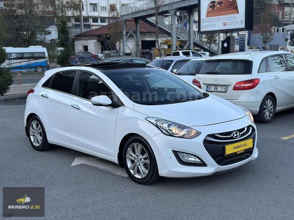 ARABACI 2.ELDEN HYUNDAİ İ30 ELİTE CAM TAVAN EMSALSİZ