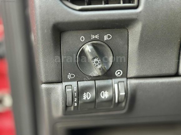 ALTINOK AUTO'Dan 2006 OTOMATİK CORSA 1.2