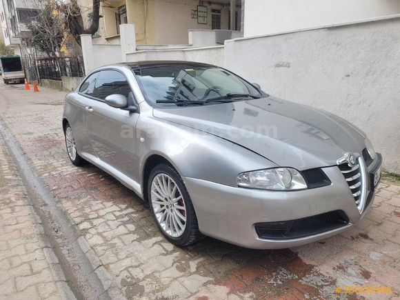 Sahibinden Alfa Romeo GT 2.0 JTS Distinctive Selespeed 2006 Model