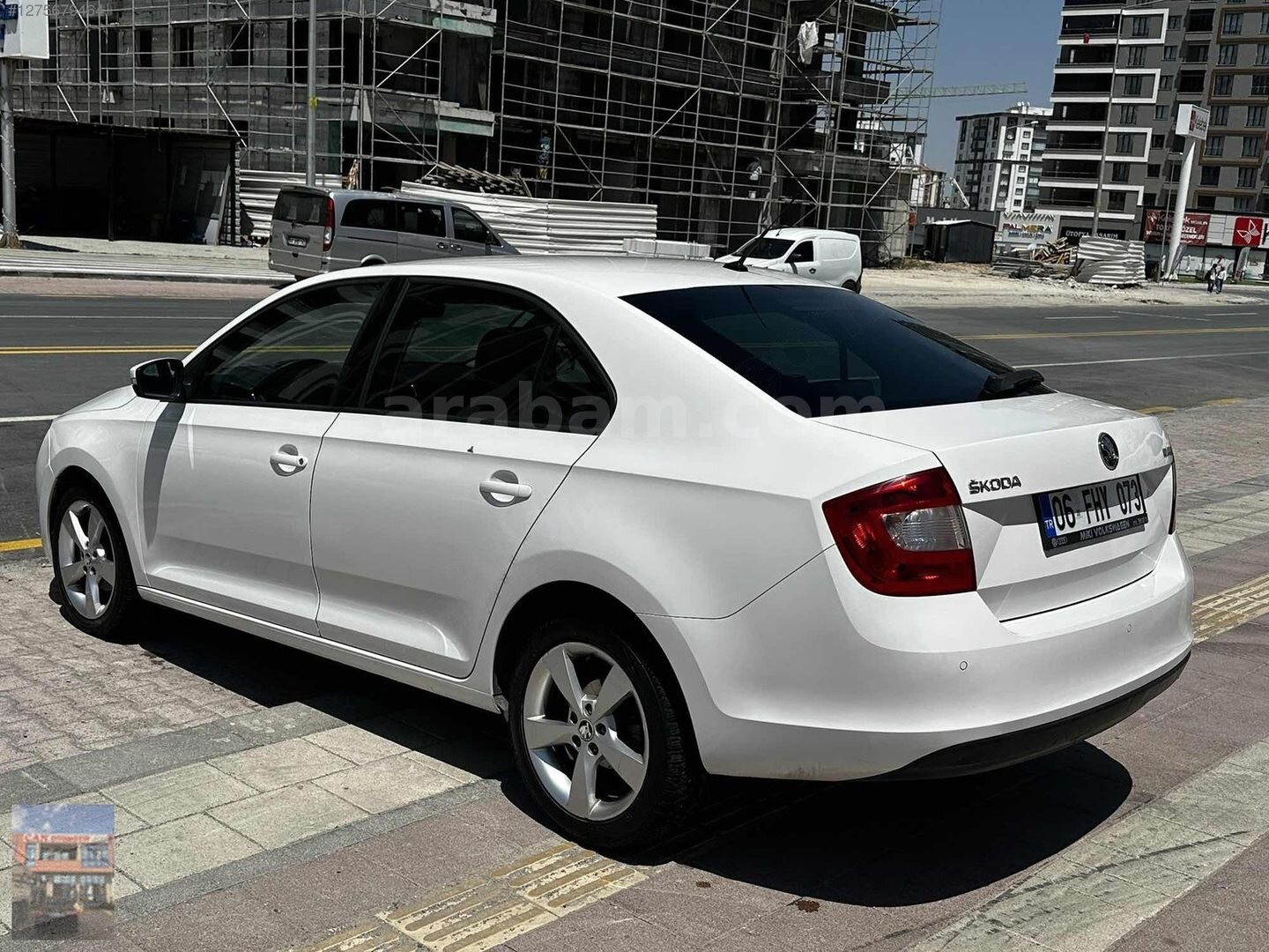 Galeriden Skoda Rapid 1.4 TDI Style 2015 Model Ankara 254.000 km Beyaz 7