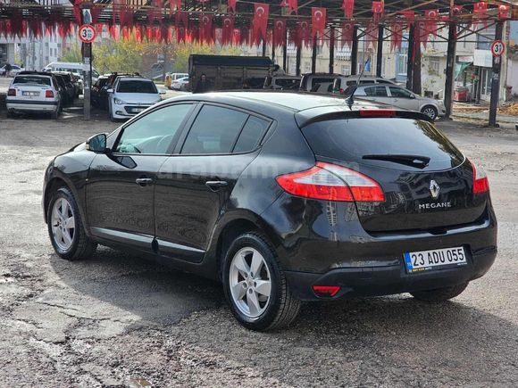 2011 MODEL RENAULT MEGAN 3 OTOMATİK