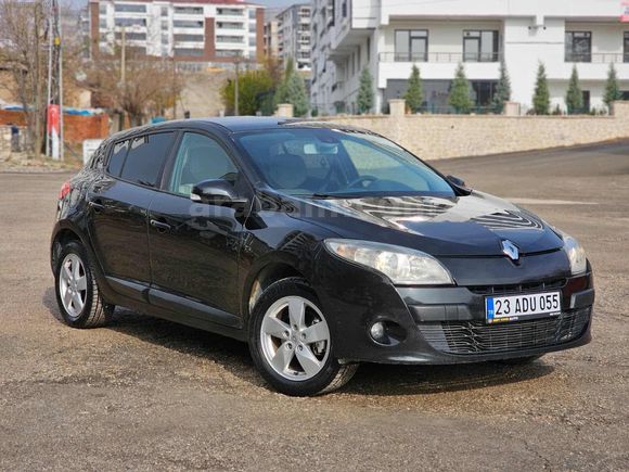 2011 MODEL RENAULT MEGAN 3 OTOMATİK