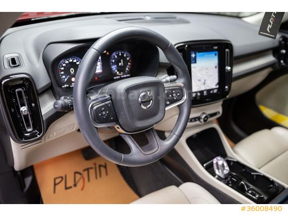 2023 VOLVO XC40 1.5 T2 PLUS DARK