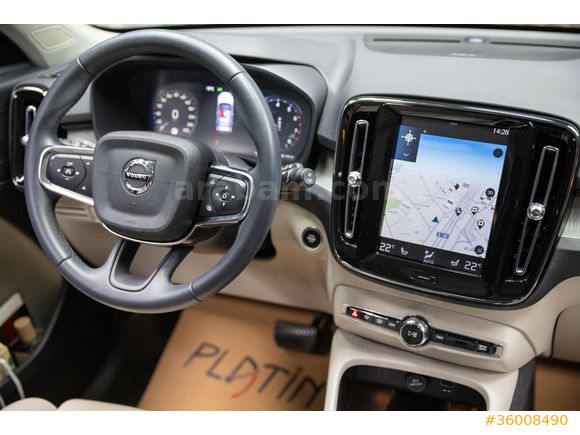 2023 VOLVO XC40 1.5 T2 PLUS DARK