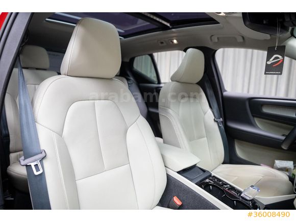 2023 VOLVO XC40 1.5 T2 PLUS DARK