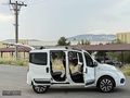 HATASIZ BOYASIZ OTOMOBİL RUHSATLI 2017 MODEL 1.3 PREMİO