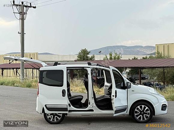 HATASIZ BOYASIZ OTOMOBİL RUHSATLI 2017 MODEL 1.3 PREMİO