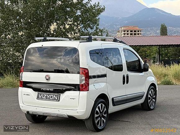HATASIZ BOYASIZ OTOMOBİL RUHSATLI 2017 MODEL 1.3 PREMİO