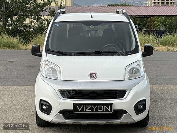 HATASIZ BOYASIZ OTOMOBİL RUHSATLI 2017 MODEL 1.3 PREMİO