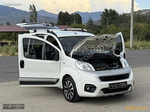 HATASIZ BOYASIZ OTOMOBİL RUHSATLI 2017 MODEL 1.3 PREMİO