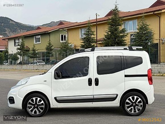 HATASIZ BOYASIZ OTOMOBİL RUHSATLI 2017 MODEL 1.3 PREMİO