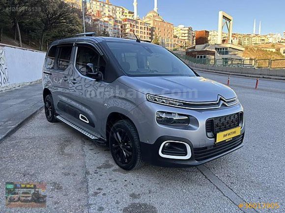 BMF MOTORS DAN HATASIZ BOYASIZ EN DOLUSU CAM TAVANLI OTAMATIK