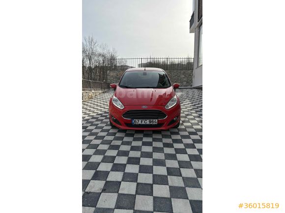 Sahibinden Ford Fiesta 1.5 TDCi Titanium X 2015 Model   Kırmızı