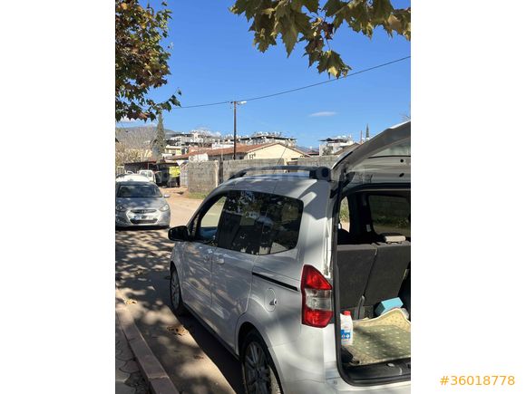 Sahibinden Ford Tourneo Courier 1.5 TDCi Titanium 2018 Model 