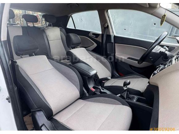 Sahibinden Hyundai i20 1.2 MPI Style 2015 Model 
