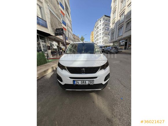 Sahibinden Peugeot Rifter 1.5 BlueHDI Allure 2023 Model Siirt 45.000 km Beyaz