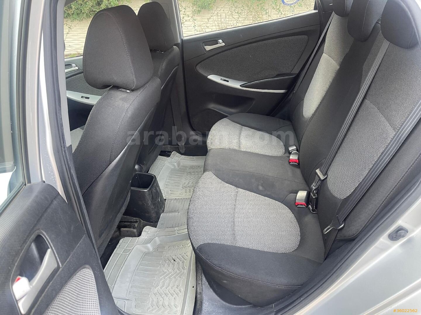 Sahibinden Hyundai Accent Blue 1.6 CRDI Mode 2012 Model 7
