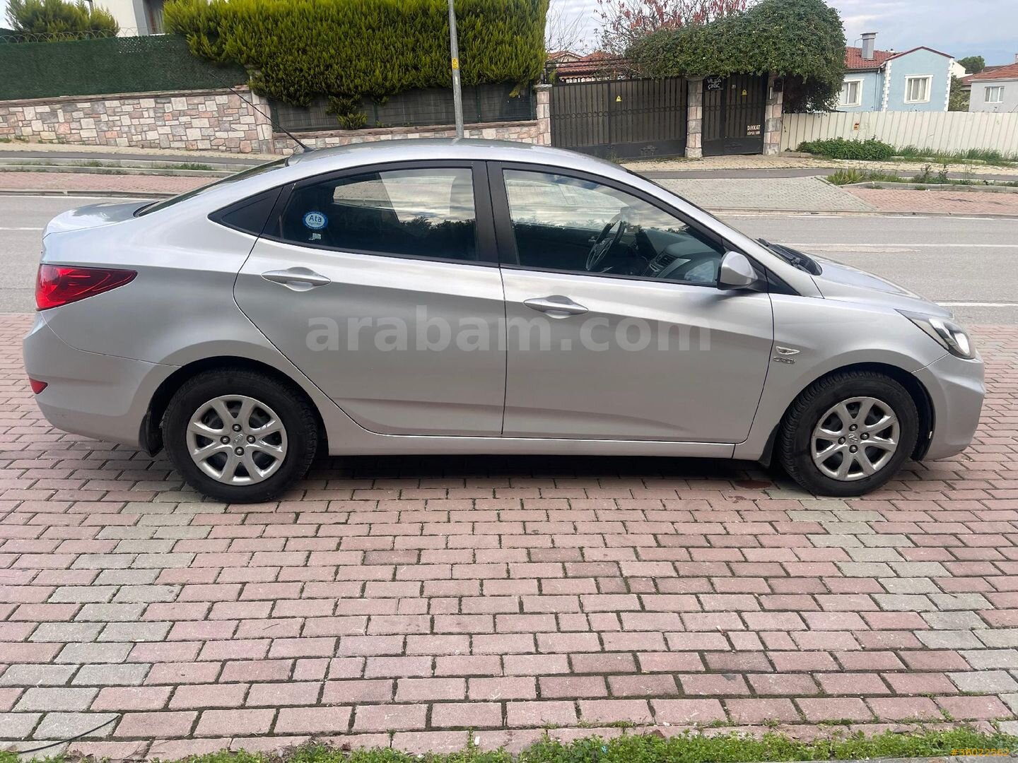 Sahibinden Hyundai Accent Blue 1.6 CRDI Mode 2012 Model 2