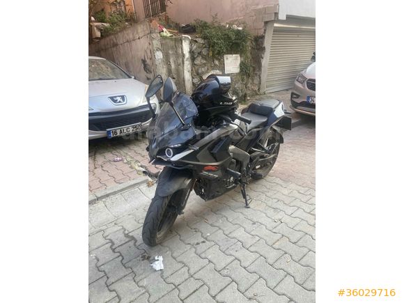 Pulsar RS 200 ABS