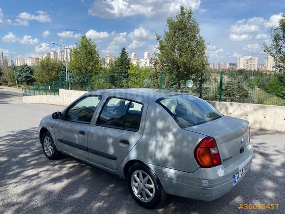 13 yıllık Sahibinden Renault Clio 1.4 RNA 2001 Model