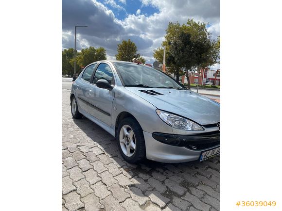 Masrafsız – Ekonomik Peugeot 206 1.4 HDi X-Line