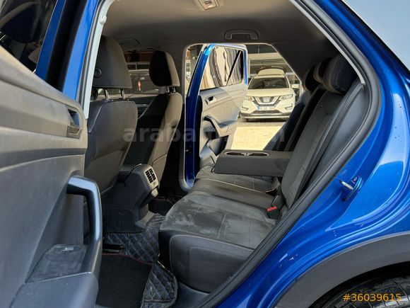 Çift Renk T-Roc 1.5 TSI Style 2023 ÇIKIŞLI Adana