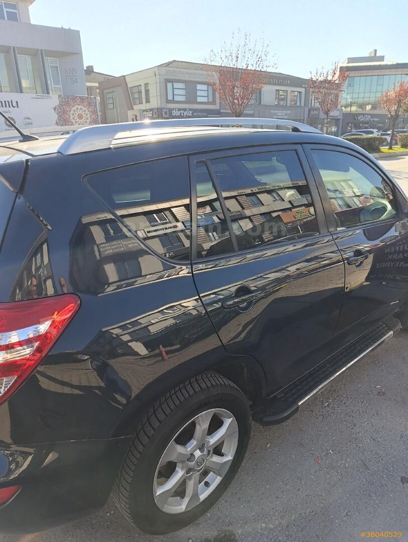 Sahibinden Toyota RAV4 2.0 Extra 2011 Model 4