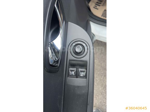 DEĞİŞENSİZ Renault Clio 1.5 dCi Touch 2014 AKCAN OTOMOTİV 