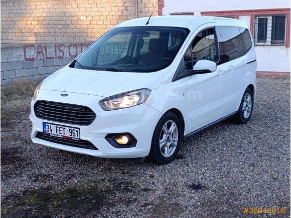 Galeriden Ford Tourneo Courier 1.5 TDCi Delux 2022 Model Van