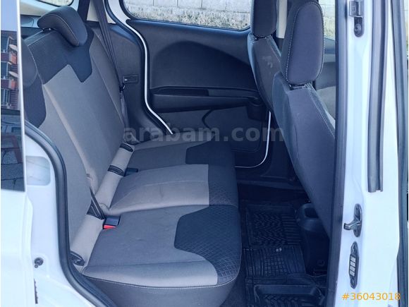 Galeriden Ford Tourneo Courier 1.5 TDCi Delux 2022 Model Van