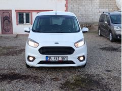 Galeriden Ford Tourneo Courier 1.5 TDCi Delux 2022 Model Van